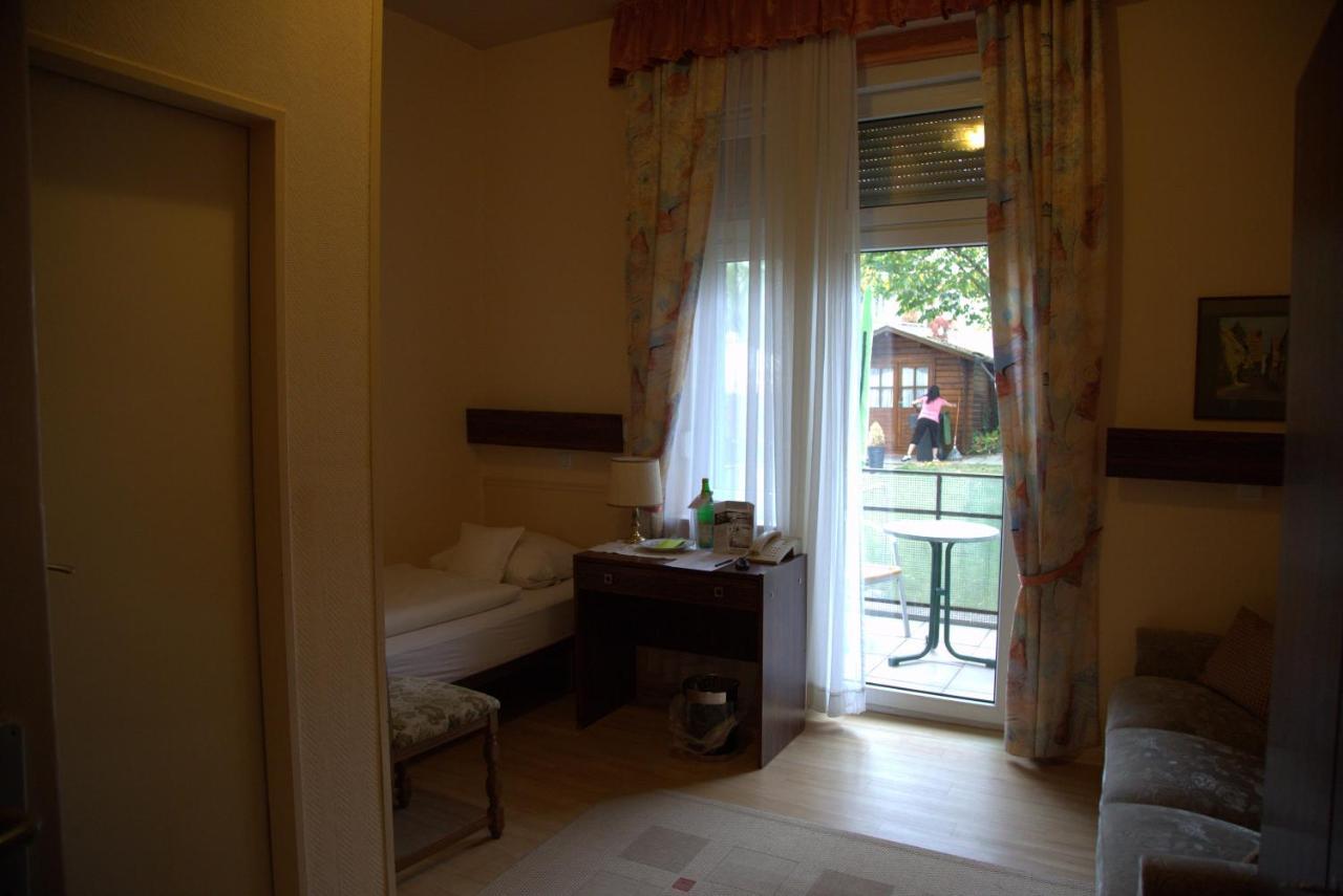 Haus Mecklenburg Hotel Pension 巴特萨尔茨乌夫伦 外观 照片
