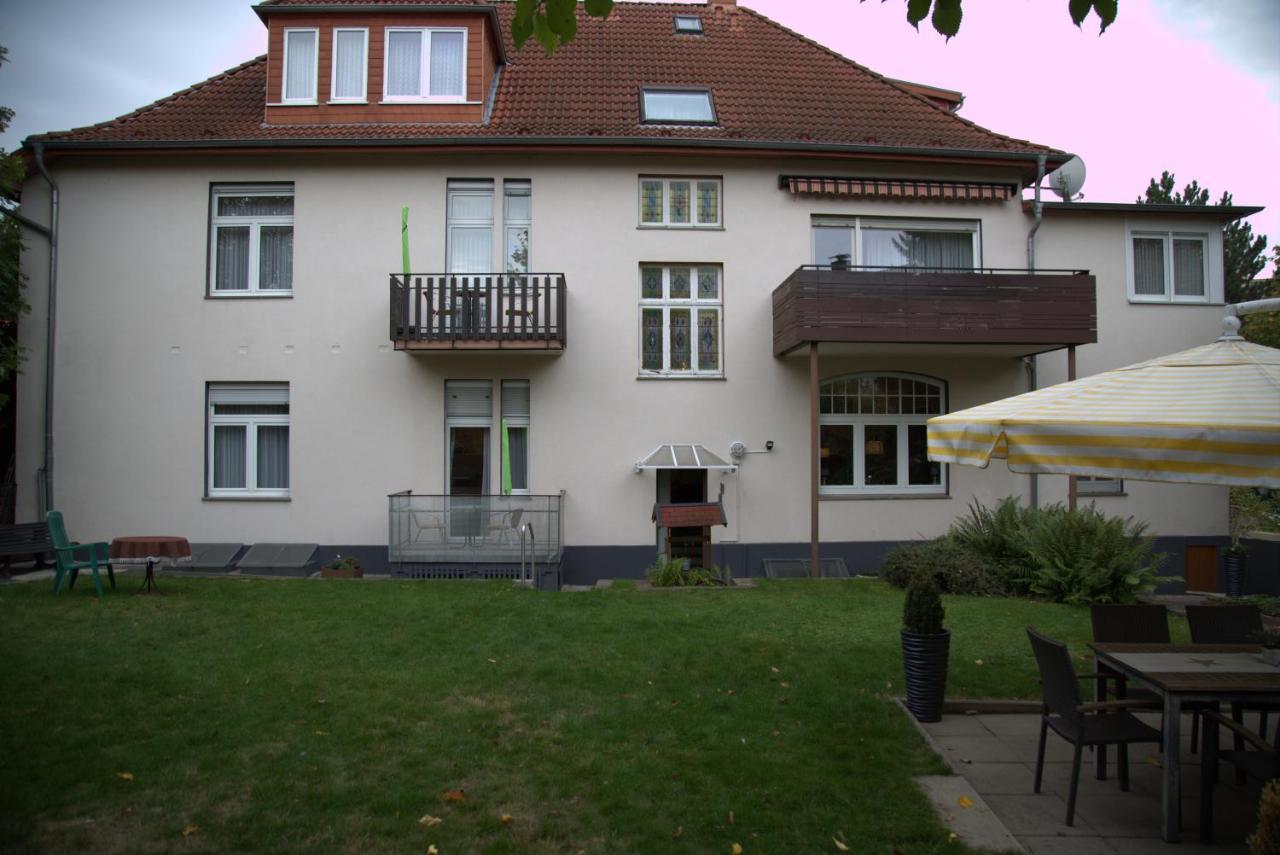Haus Mecklenburg Hotel Pension 巴特萨尔茨乌夫伦 外观 照片
